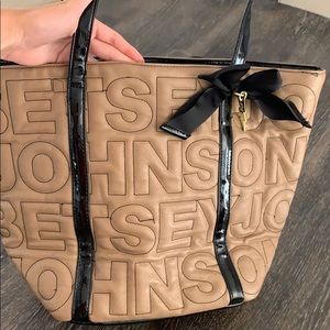 Betsey Johnson Bags - Betsey Jhonson Tan Tote Betsey Johnson Bags - Betsey Jhonson Tan Tote